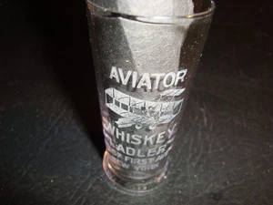 Bicchiere inciso da whisky aviatore 1900 circa, I Adler, New York - Foto 1 di 1