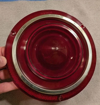 Lente de luz trasera de parada Ford Galaxie 1962 NORS Globrite (#738) C2AZ-13450A  Foto 1 de 4