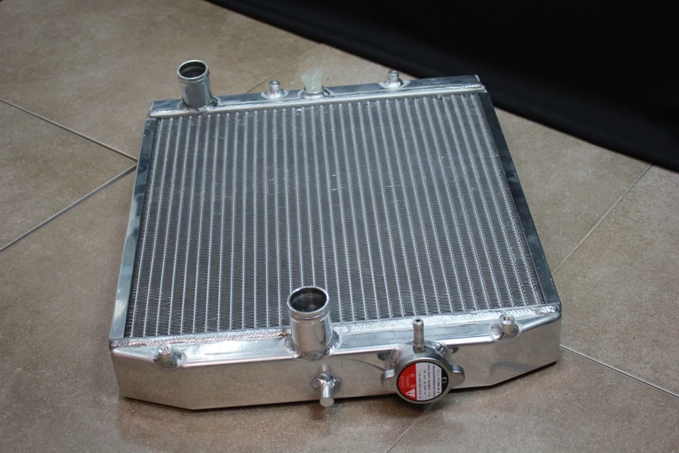 Radiador de aluminio Acura 94-01 Integra M/T manual 2 filas tamaño medio 1,6 L 1,8 L 2,0 L  Foto 1 de 4