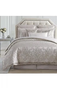 Charisma Avalon 4PC Queen Duvet Set Champagne Gold Jacquard Damask - Picture 1 of 9