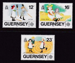 GUERNSEY #401-403 MNH CHILDREN'S TOYS & GAMES (TIP CAT, ALICE DOLL & HOPSCOTCH) - Picture 1 of 1