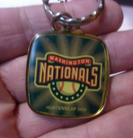 Washington NATIONALS 2005 LOGO Keychain Key Chain w/ Baseball Cover