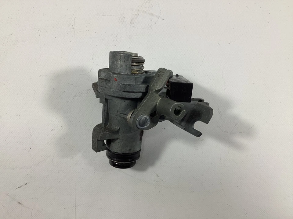 Cierre de bloqueo de maletero para Audi A4 2004-2008 8E0827573A OEM. Foto 1 de 4