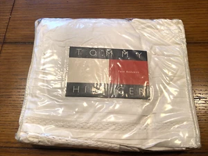 Tommy Hilfiger Falda Cama Doble Blanca NUEVA SELLADA - Imagen 1 de 5