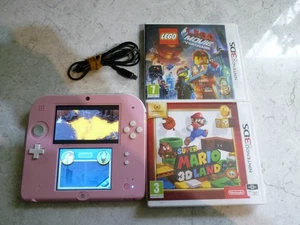 NINTENDO 2DS ROSA KONSOLE MIT SUPER MARIO 3D LAND + LEGO MOVIE NEU USB KABEL SEHR GUTER ZUSTAND - Bild 1 von 8