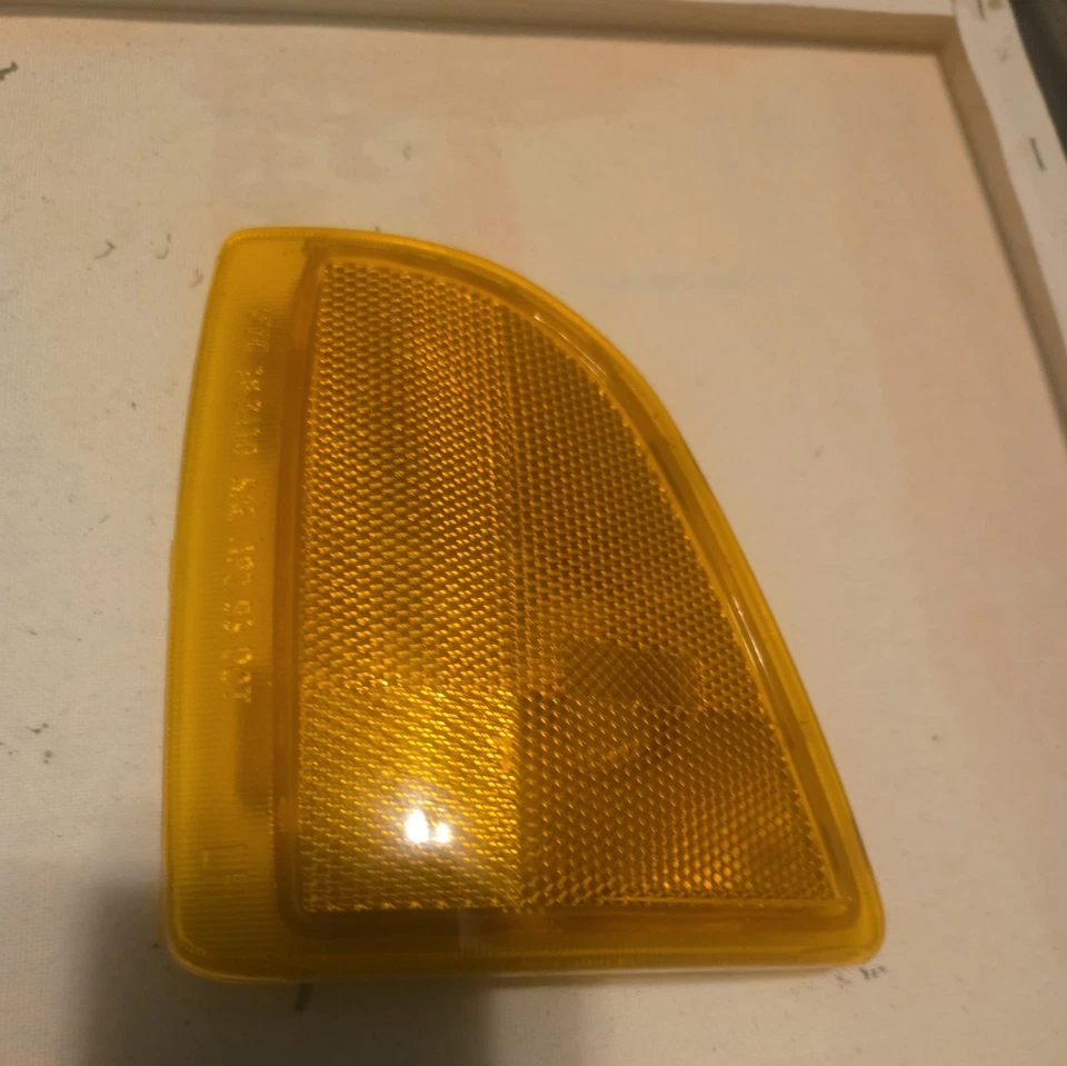 Marcador lateral de canto/parque para motorista Chevrolet compatível com 94-97 S10/S15/SONOMA 357242 - Imagem 1 de 4