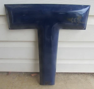 VINTAGE DARK BLUE PORCELAIN 18" LETTER T SIGN - Picture 1 of 6