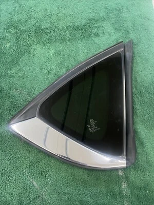 Mazda CX-5 2017-2024 cuarto de vidrio KB7W-62-950A (lado del pasajero) ¡Estado A+!! Foto 1 de 2