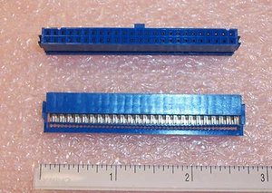 QTY (10) 50 POSITION IDC RIBBON CABLE RECEPTACLES 2.54mm 66432-150 BERG - Bild 1 von 2