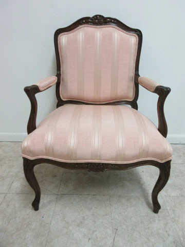 Henredon French Carved Living Room Lounge Arm Chair B Cover