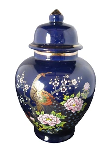 Vintage Chinese Peacock and Flower Ginger Jar / Tea Jar - Foto 1 di 6