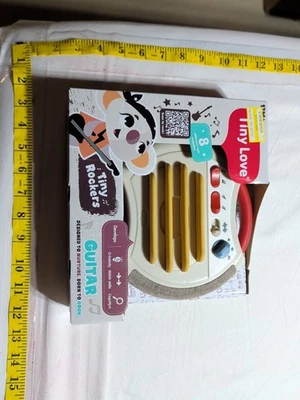 Juguete de aprendizaje para bebé Tiny Rockers Guitar Foto 1 de 4