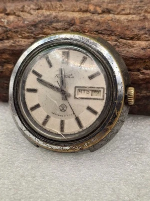 Reloj de pulsera mecánico soviético vintage RAKETA Foto 1 de 4