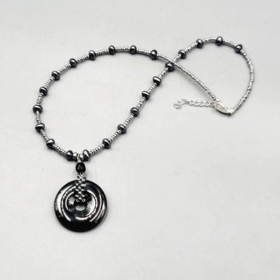 Collar con cuentas de hematita negra tono plata círculo colgante ajustable 18 pulgadas Foto 1 de 4