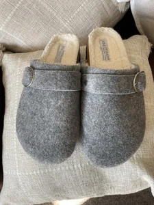 Ladies Grey Mule Slippers Size 7/8 - Picture 1 of 6