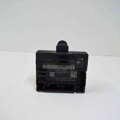 Centralina porta anteriore destra AUDI A3 berlina 8VS, 8VM 5Q0959592B 1.8 17642733 - Immagine 1 di 4