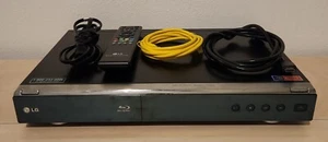 LG Network Blu-Ray Disc Player BD390 W/Remote HDMI Network LAN Netflix! - Picture 1 of 3