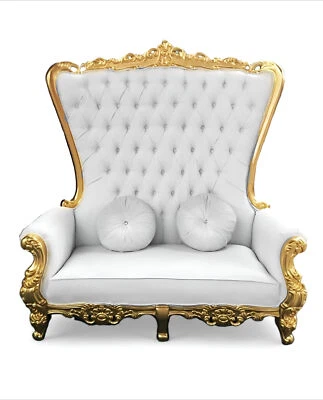 Silla Doble Respaldo Alto Queen Throne en Cuero Blanco Marco Dorado Foto 1 de 2