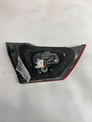 Conjunto de luz trasera derecha usada se adapta a: Kia Optima 2009 montada en tapa derecho grado A Foto 1 de 4