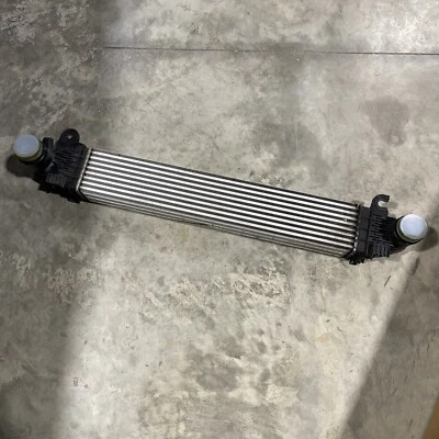 Intercooler refrigerado por aire para Chevrolet Equinox 2018-2022 GMC Terrain L4 1,5 L Turbo Foto 1 de 4