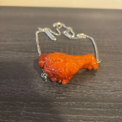 Colar Asa de Galinha - Colar de Resina Asa de Búfalo - Imagem 1 de 3