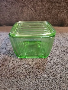 Vintage Green Uranium Square  Lidded Refrigerator Dish. - Picture 1 of 6