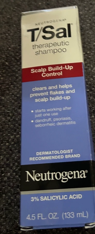 Xampu terapêutico Neutrogena T/Sal, 3% ácido salicílico, 4,5 fl. oz - Imagem 1 de 1