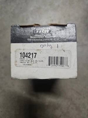 (1) New TRW 104217 Front Lower Ball Joint For Taurus/Sable/Continental  - Image 1 of 4