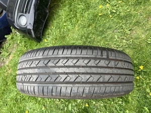 Tyre 205/60 R 16 - Picture 1 of 4