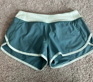 IVIVVA by Lululemon Girl's Shorts Size 14 Pacific Green/Misty Mint Pre-Owned - Picture 1 of 5