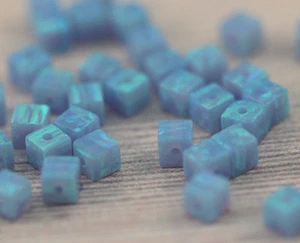 SET 4 MM Würfel Quadrat Lose Blau Feuer Labor Opal Perlen Edelstein Zwischenring 20 Stck. - Bild 1 von 3