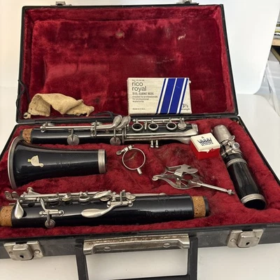 Clarinete Crampon Buffet Vintage con Estuche Francia  Foto 1 de 4