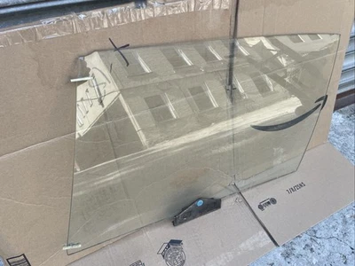 Dodge Charger R/T GTX 1968 69 70 Roadrunner carrocería B conductores puerta vidrio Foto 1 de 4