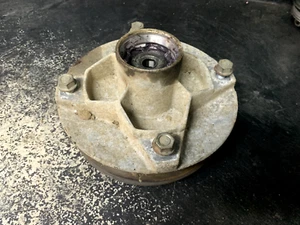 93-01 Polaris Front Wheel Hub Assembly # 5130940 Xpress 400 - Picture 1 of 7