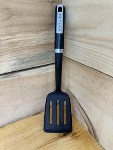 KitchenAid Flipper Spatula Turner Heat Resistant Nylon Kitchen Utensil Black - Picture 1 of 3