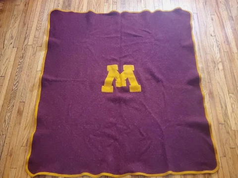 Vintage University of Minnesota Golden Gophers Wool Stadium Collegiate Blanket Cover