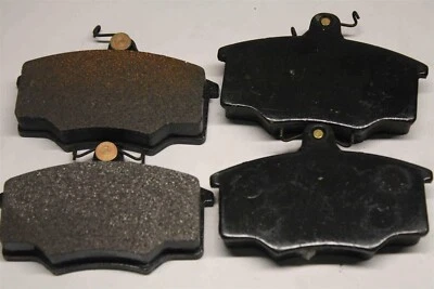 刹车片适用于奥迪 Fox Coupe 4000 大众 Dasher 1978 - 1983 半金属 — 第 1/4 张图片