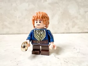 LEGO The Hobbit lor093 BILBO BAGGINS Dark Blue Coat Minifigure NUOVA 79018 - Imagen 1 de 1