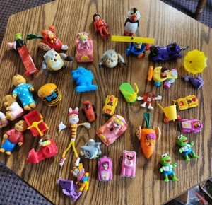 Lot of Vintage Fast Food Toy Premiums and More Berenstain Bears McDonalds Cereal - Picture 1 of 16