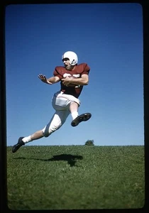 Foto:57-7277 mit dem Titel Football Job - [Bildprognose] aus ANSEHEN - Bild 1 von 1