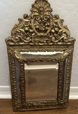 Espejo de pared de metal antiguo francés del siglo XIX Napoleón III Repousse Foto 1 de 4