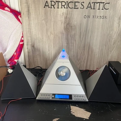 Rare EUC Radio Shack Nova Pyramid  13-1317 CD Cassette AM FM Tested Works / READ - Image 1 of 4