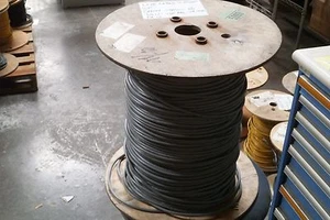 LAPP KABEL STUTTGART OLFLEX CLASSIC VDE-REG-NR.7030 CABLE ( 25' ) - Picture 1 of 3