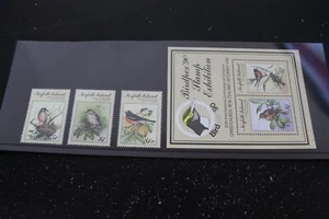 MINT 1990 NORFOLK ISLAND BIRDPEX 90 STAMP EXHIBITION BIRD MINI SHEET + STAMP SET - Bild 1 von 2