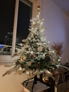 Everlands Künstlicher Weihnachtsbaum Spritzguss leicht beschneit 120cm - Bild 1 von 8