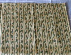 MODA PUMPKIN RIDGE BY DEB STRAIN, 1 yard beautiful vertical vines on toast brown - Picture 1 of 3