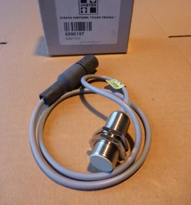 Hyster 6996197 Schonbuch Proximity Sensor - Picture 1 of 3