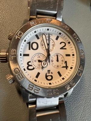 Reloj de buceo/surf NIXON 42-20 CRONO 200m cara blanca  Foto 1 de 4