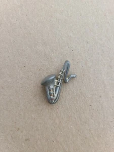 2002 The SIMPSONS CLUE Game Piece Replacement - Pewter WEAPON - SAXOPHONE - Picture 1 of 1