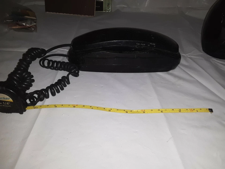 RadioShack Teléfono con Cable Montaje en Pared Negro De Colección Estante Oldschool00m Foto 1 de 2